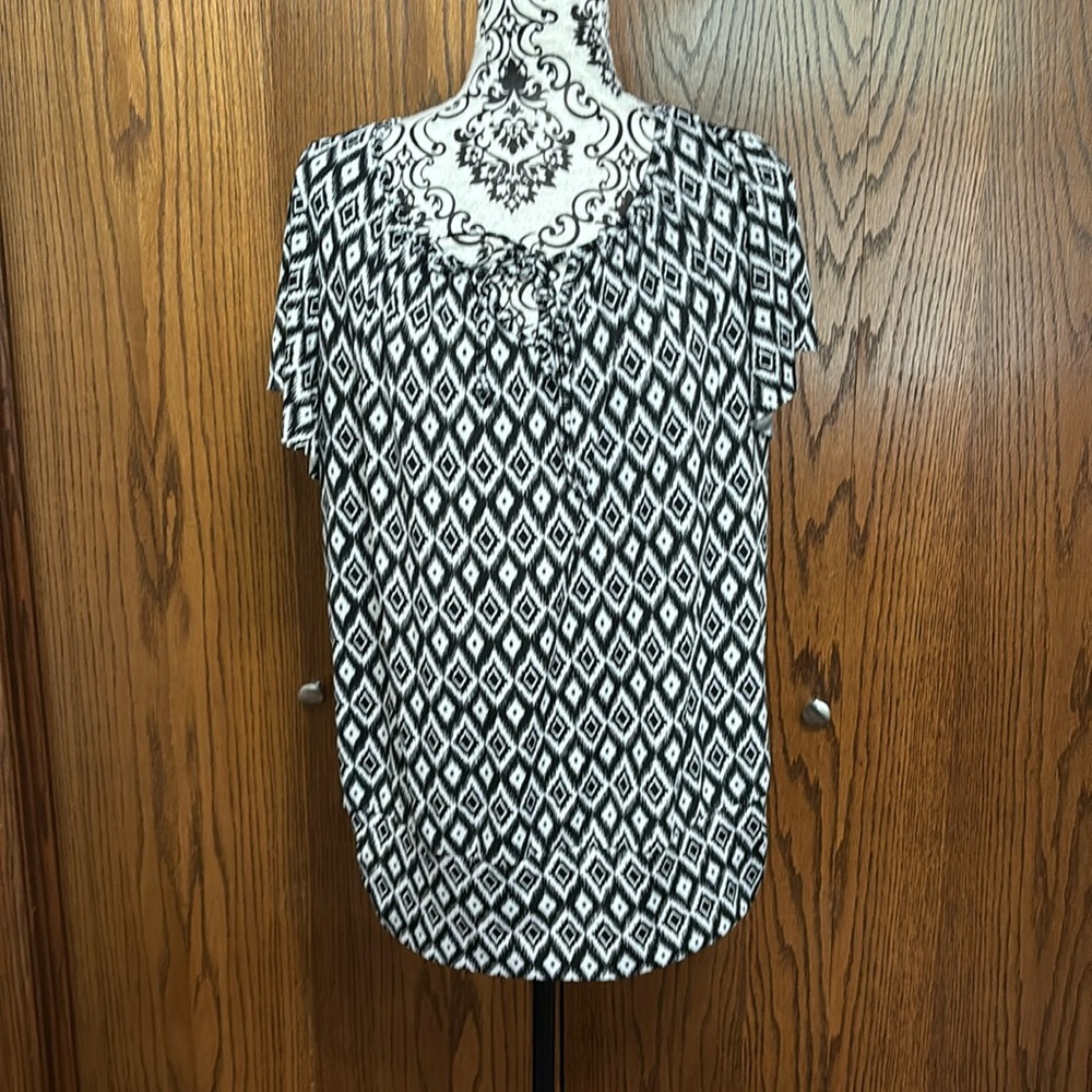 AB Studio women’s top